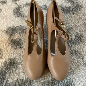 Capezio Jr. Footlight T-Strap Character Shoes